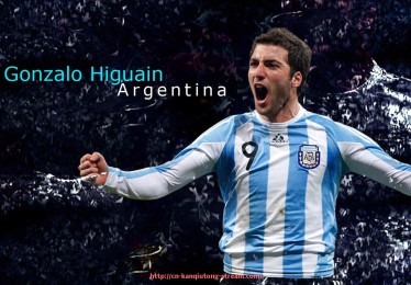 看球通-莱万多夫斯基欧冠单场四球成就全记录